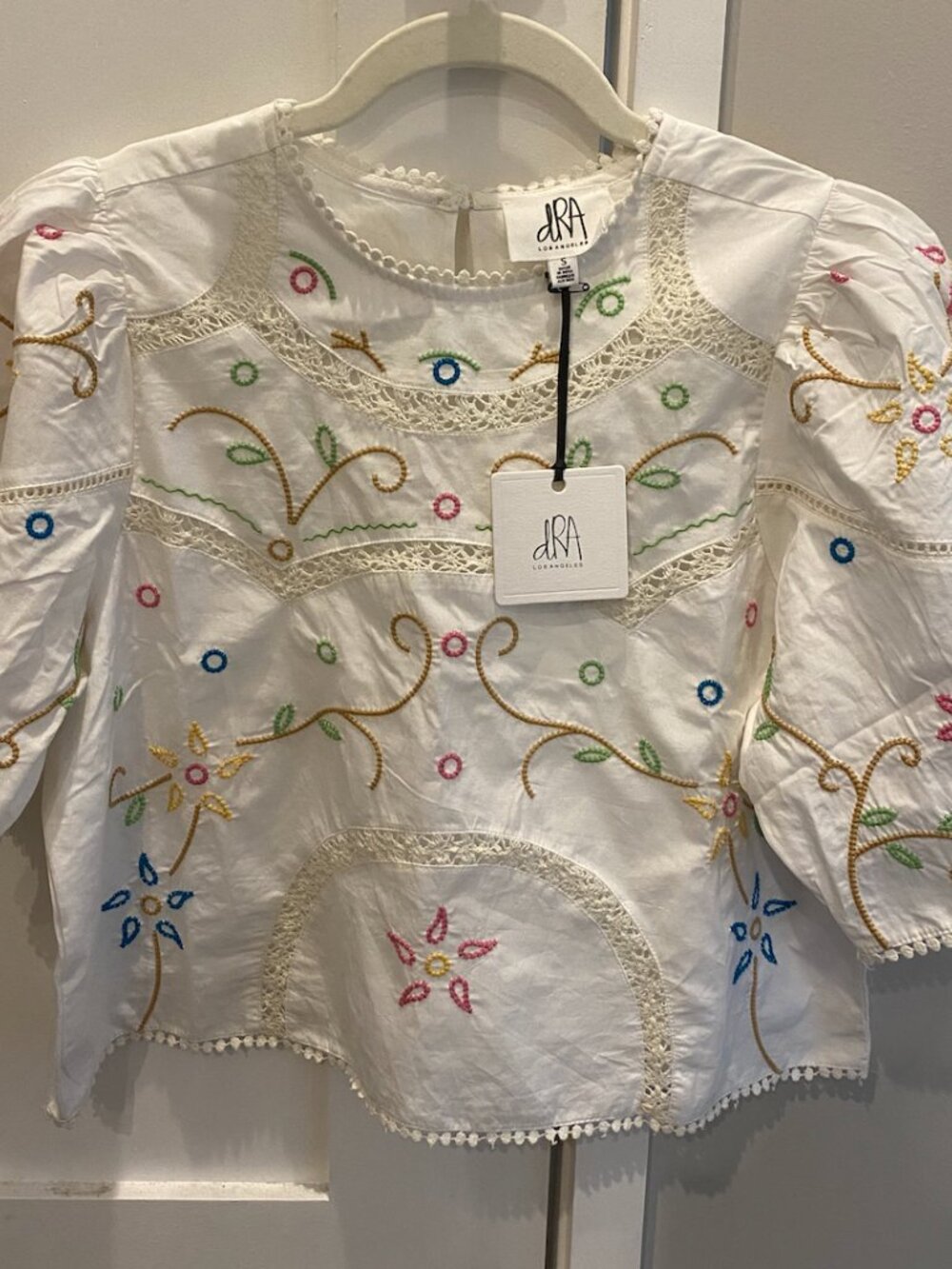 WHITE DETAILED PREPPY SUMMER TOP NWT - Picture 3 of 4